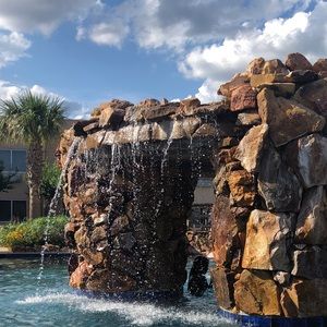 Meet your Posher, Sherry